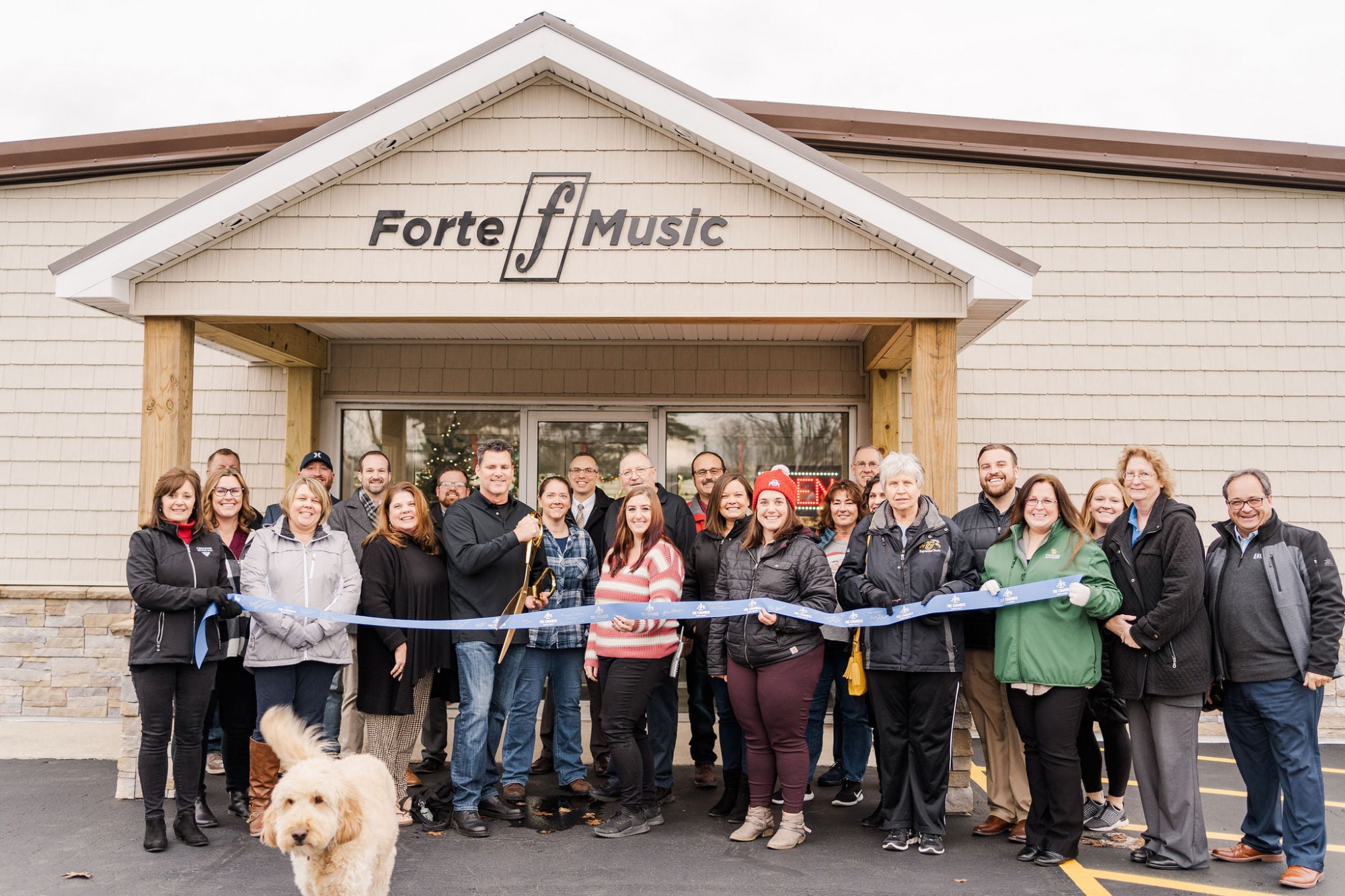 Forte Music Cuts Ribbon on New Location